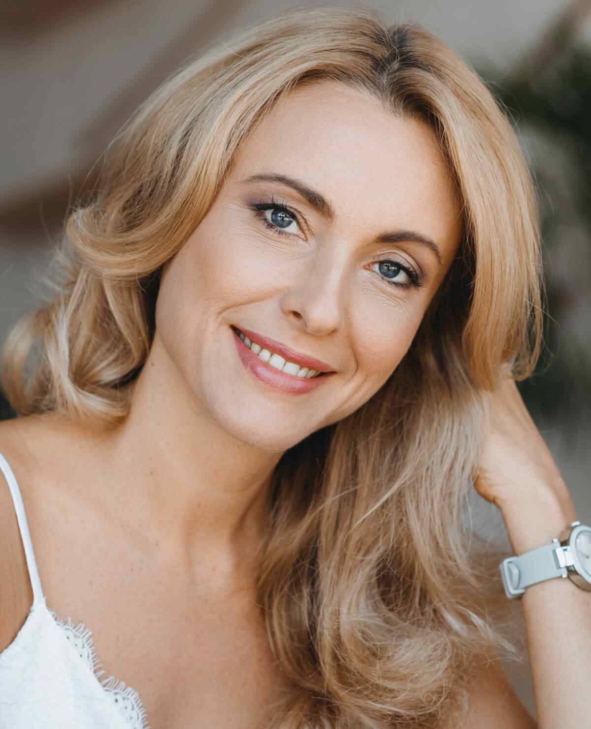 http://hitchedonthetaylor.com/wp-content/uploads/2020/12/image_about_us_06.jpg